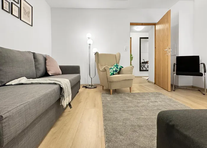 2 Im Zentrum Von * Stuttgart